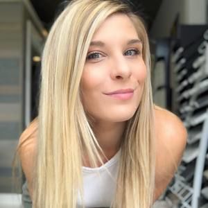 Meet your Posher, Jasmine